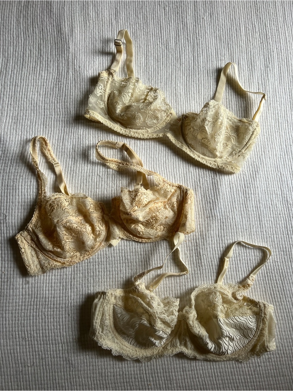 Nina Ricci Cream Lace Unlined Bra